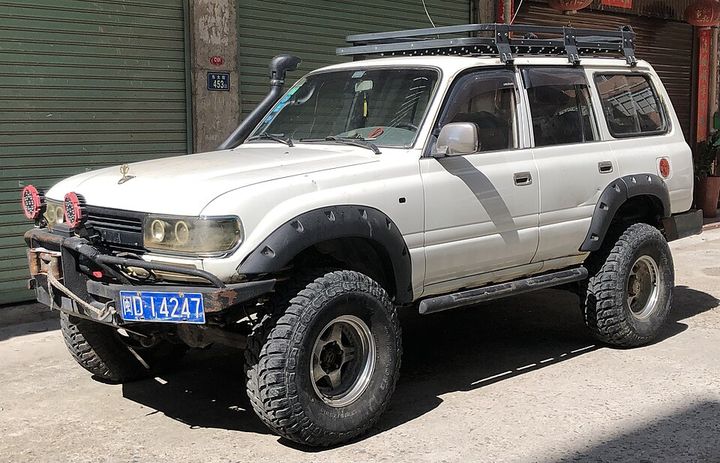 Toyota Land Cruiser J80, 1990–1997